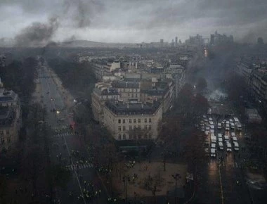 Γαλλία: Ανοικτό το ενδεχόμενο να κηρυχθεί σε κατάσταση εκτάκτου ανάγκης το Παρίσι